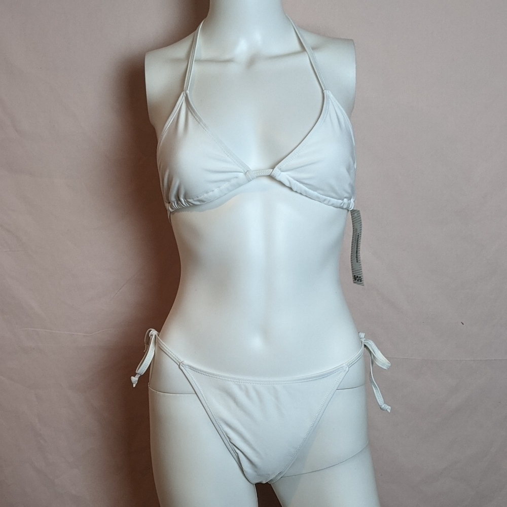 Boohoo Basic Triangle White Halter Bikini